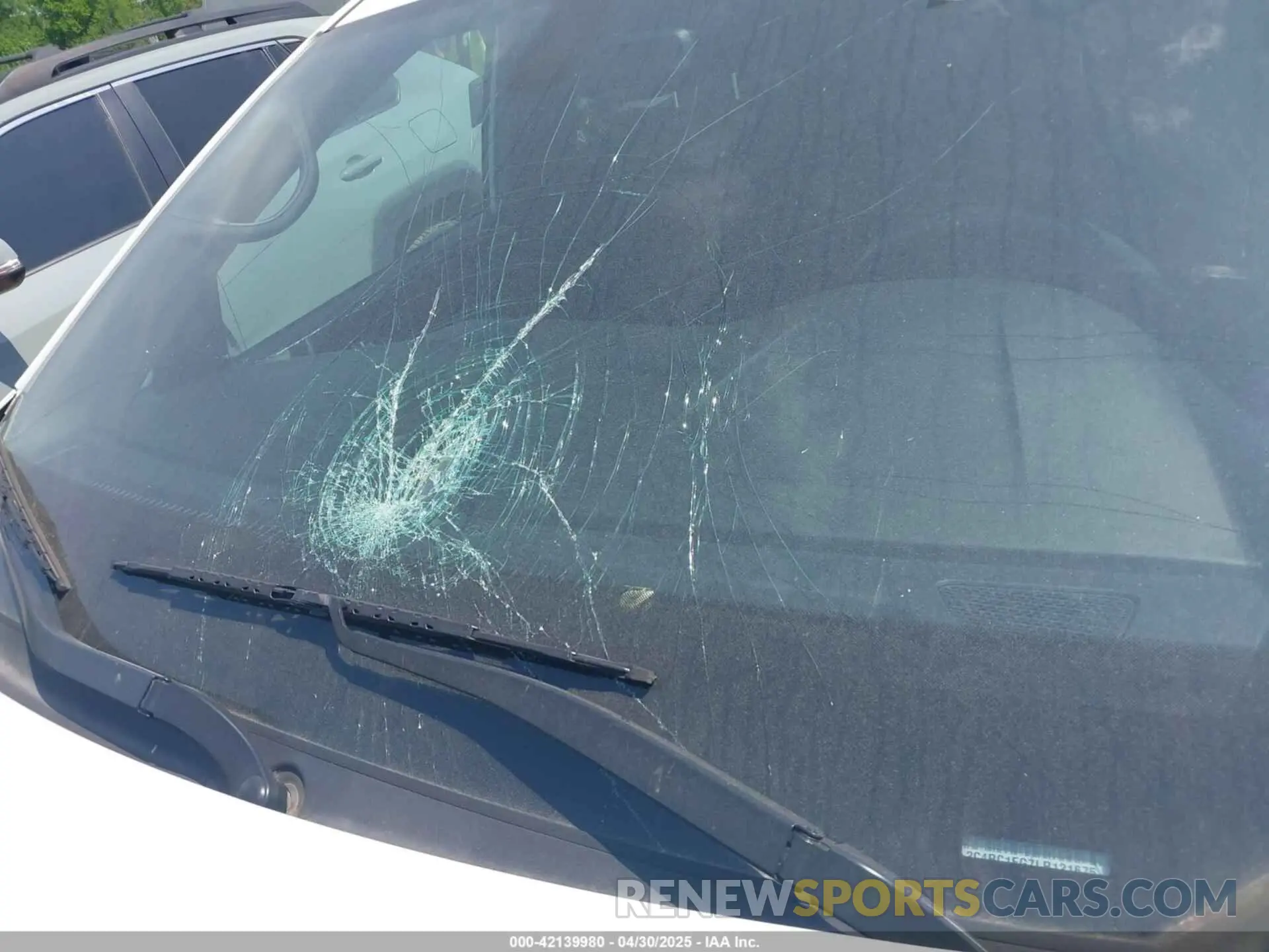 6 Photograph of a damaged car 2C4RC1FG7LR121675 CHRYSLER PACIFICA 2020