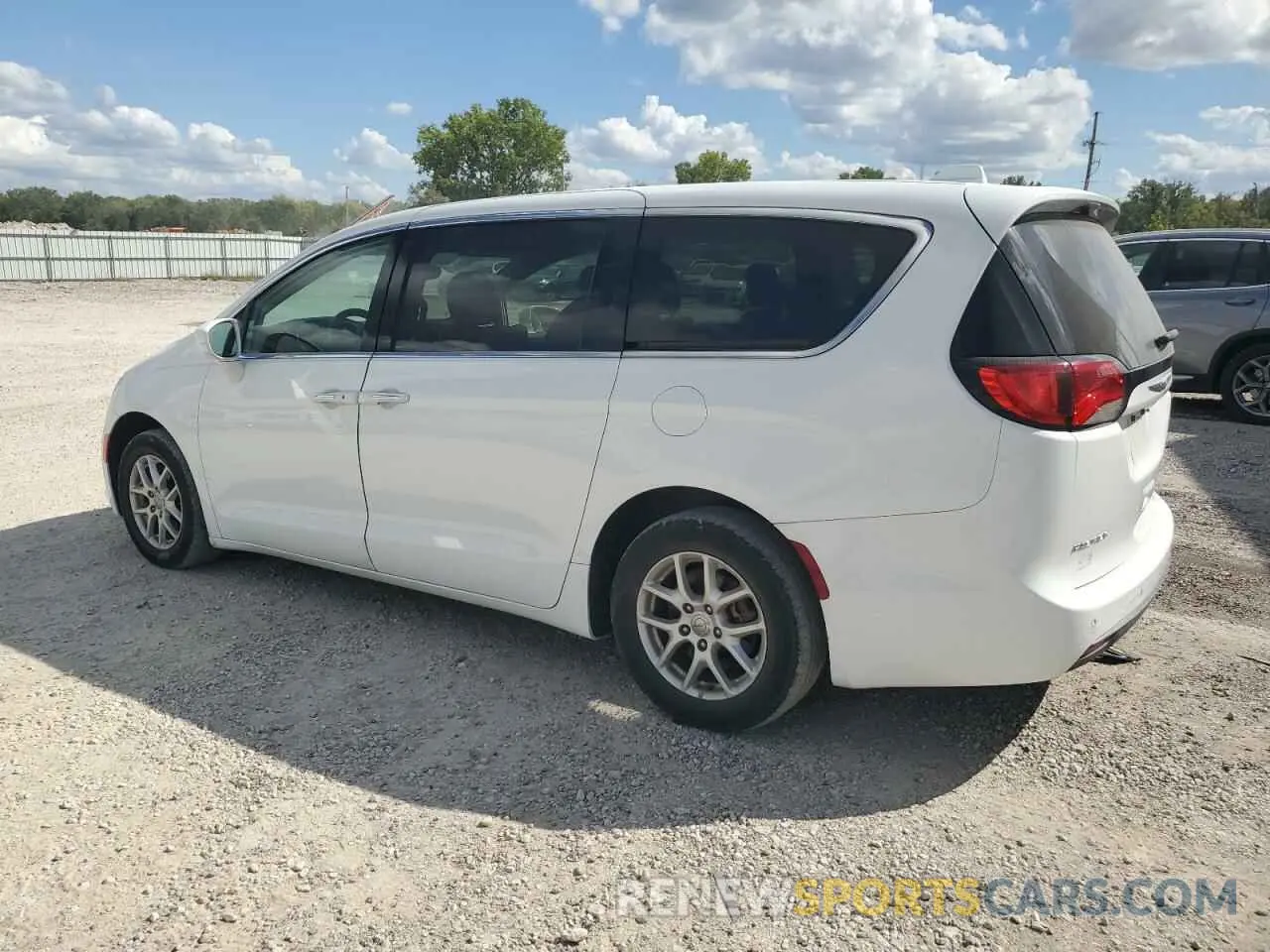 2 Photograph of a damaged car 2C4RC1FG7LR129873 CHRYSLER PACIFICA 2020