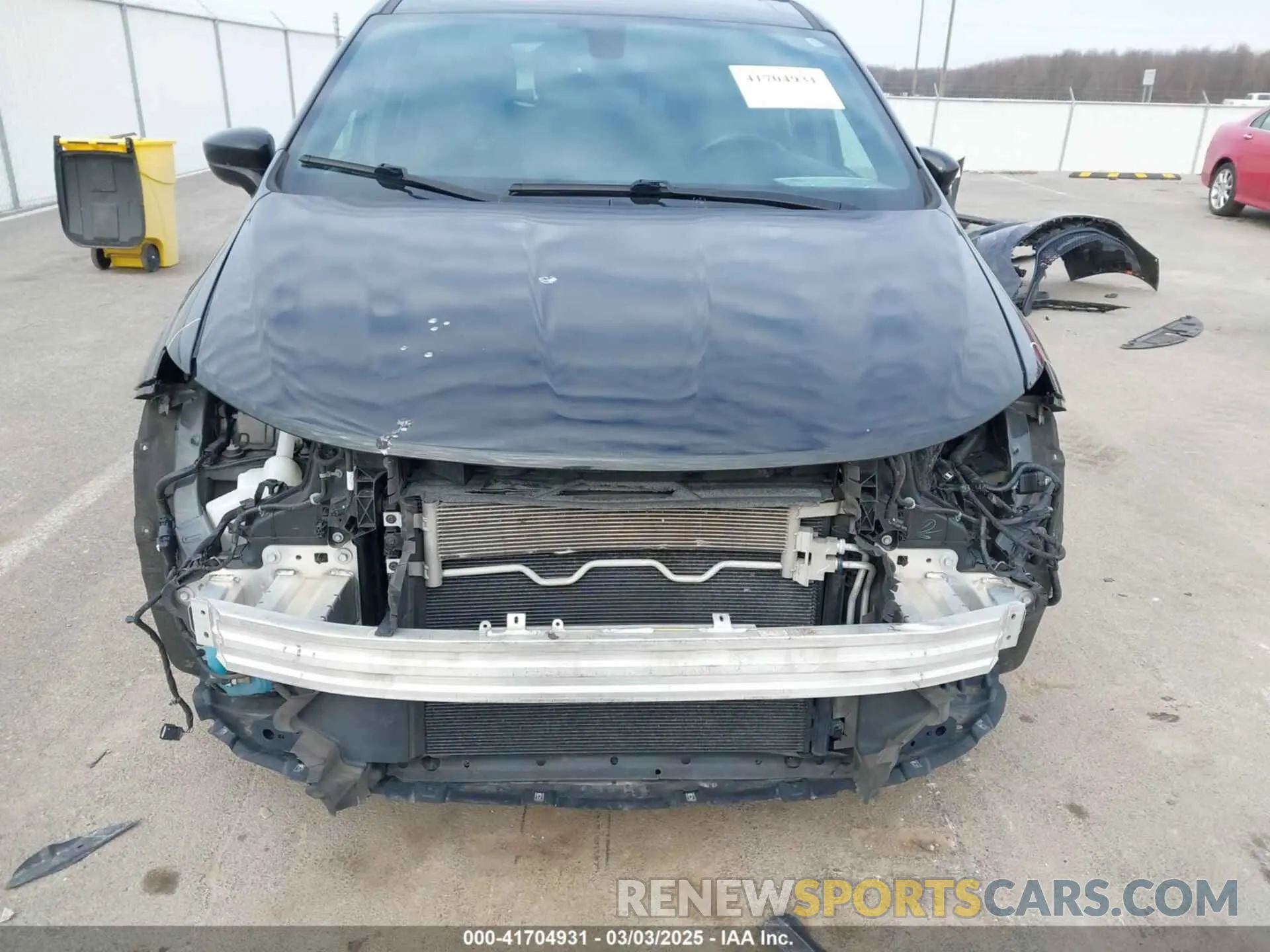 6 Photograph of a damaged car 2C4RC1FG8LR150537 CHRYSLER PACIFICA 2020