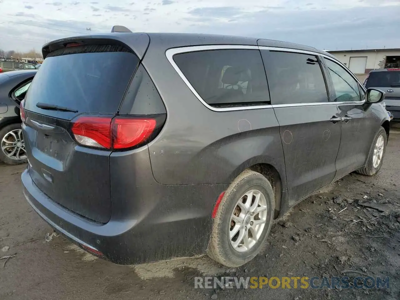 3 Photograph of a damaged car 2C4RC1FG8LR158704 CHRYSLER PACIFICA 2020