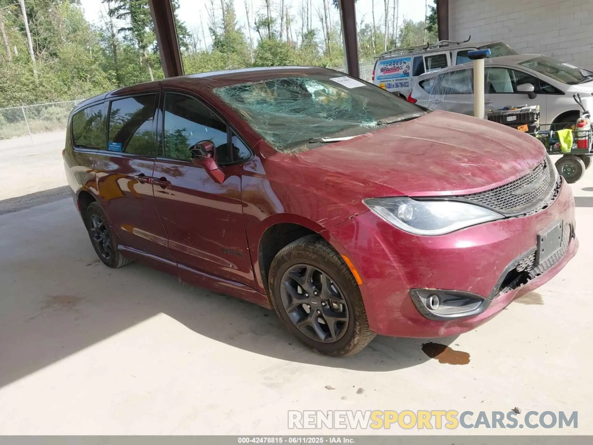 1 Photograph of a damaged car 2C4RC1FG9LR254678 CHRYSLER PACIFICA 2020
