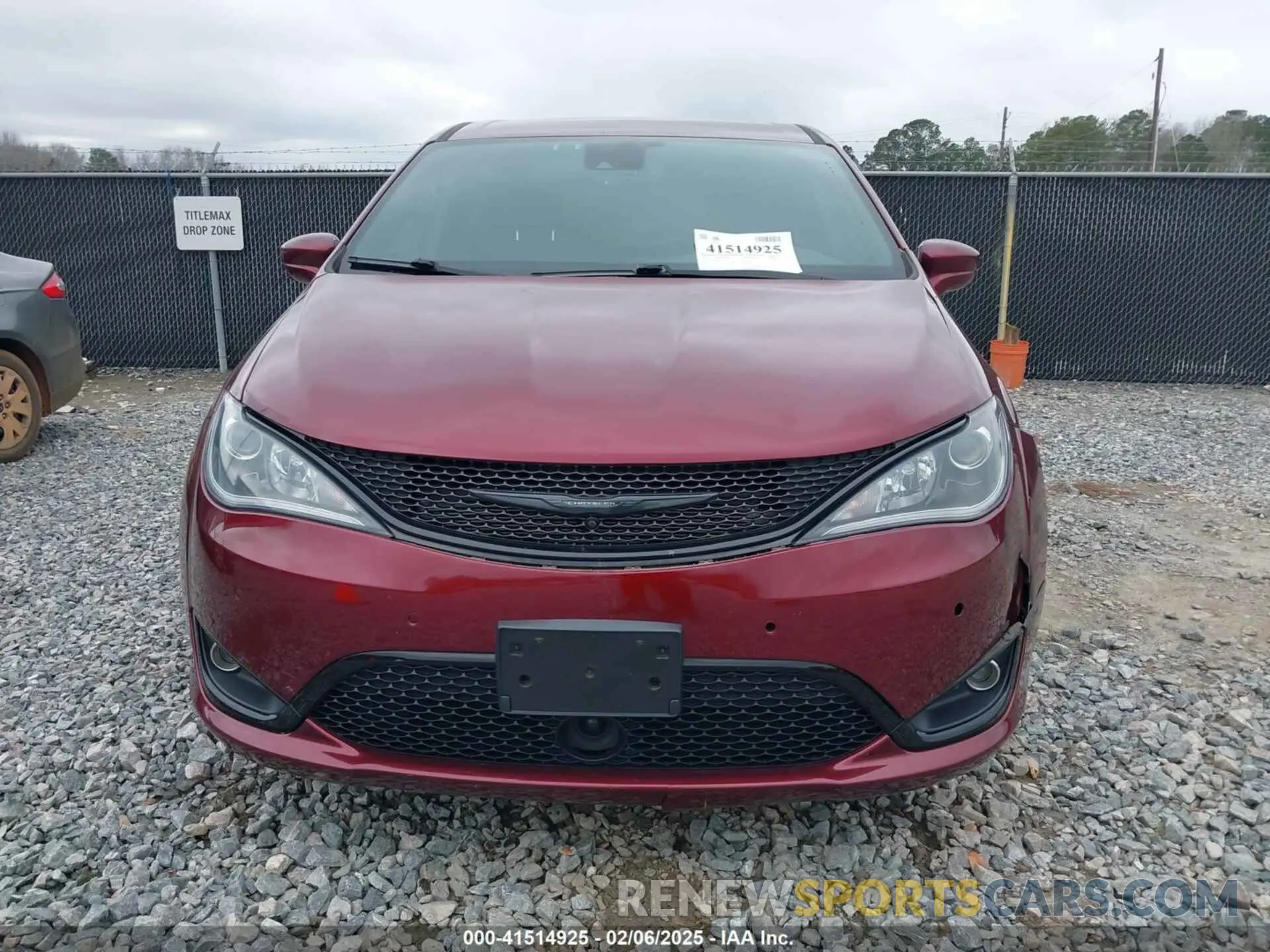12 Photograph of a damaged car 2C4RC1FGXLR100447 CHRYSLER PACIFICA 2020