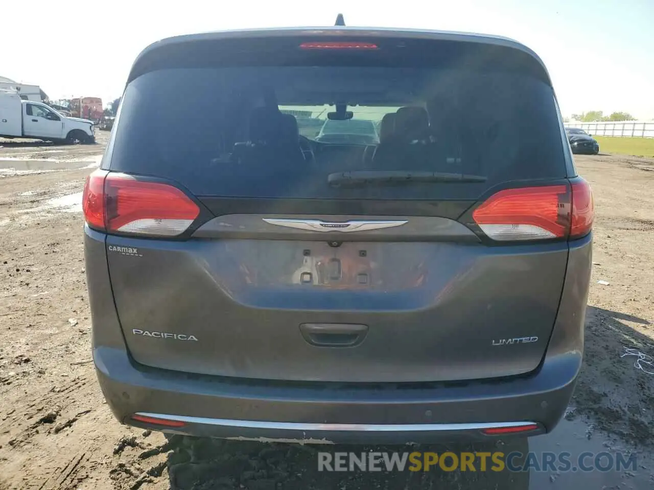 6 Photograph of a damaged car 2C4RC1GG0LR130720 CHRYSLER PACIFICA 2020