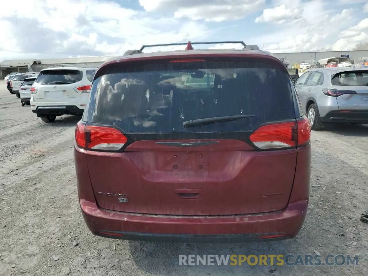 6 Photograph of a damaged car 2C4RC1GG0LR147145 CHRYSLER PACIFICA 2020