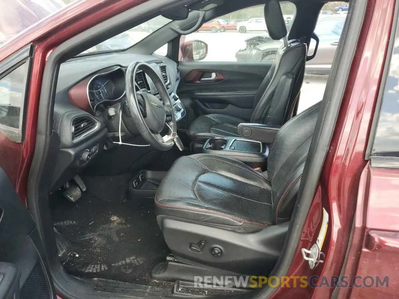 7 Photograph of a damaged car 2C4RC1GG0LR147145 CHRYSLER PACIFICA 2020