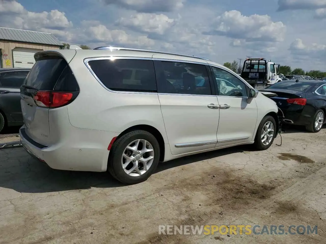 3 Photograph of a damaged car 2C4RC1GG1LR198542 CHRYSLER PACIFICA 2020