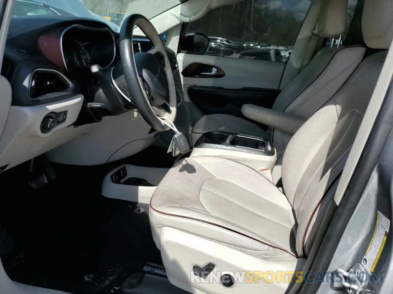 7 Photograph of a damaged car 2C4RC1GG2LR104278 CHRYSLER PACIFICA 2020