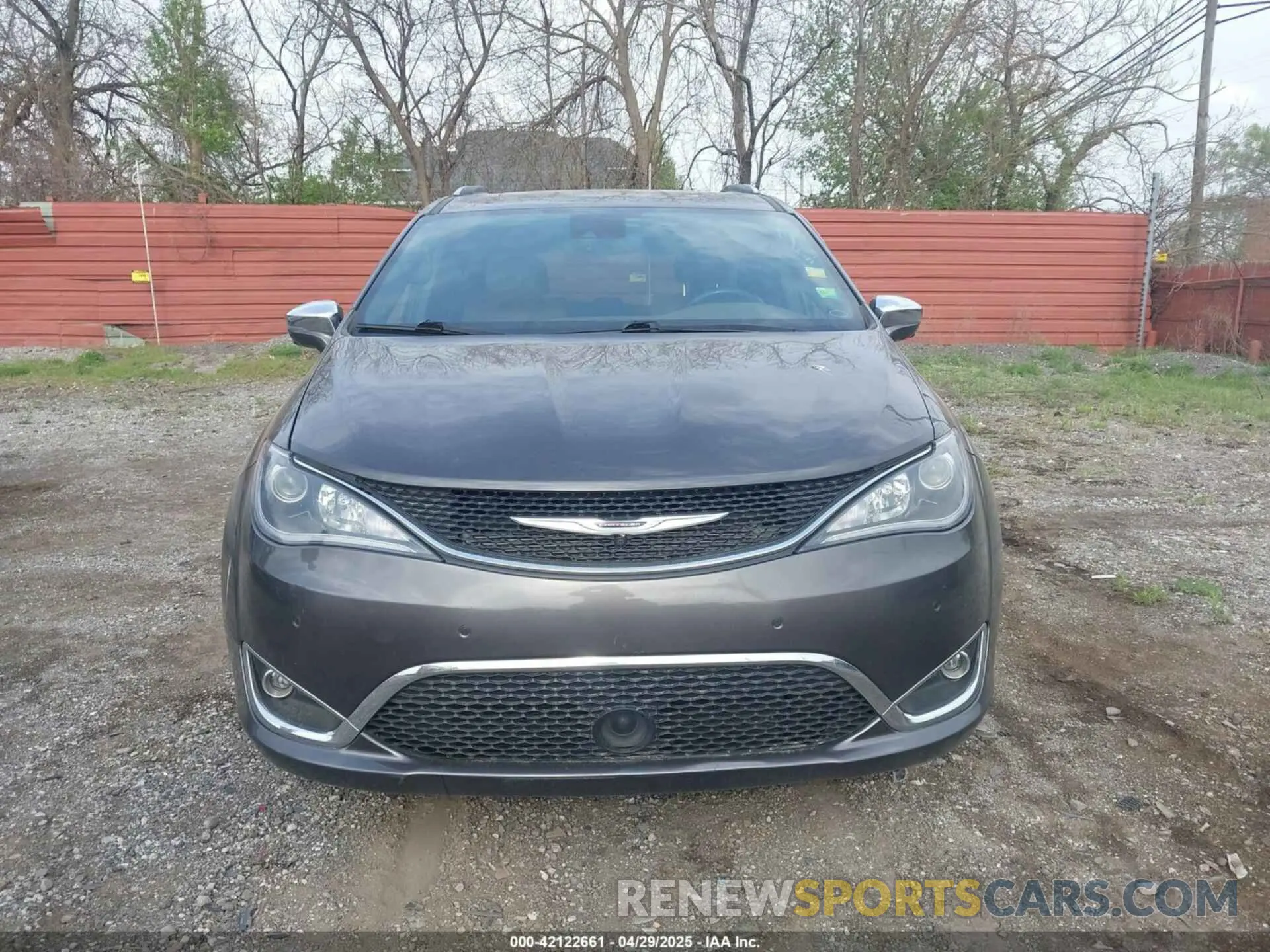 13 Photograph of a damaged car 2C4RC1GG2LR151861 CHRYSLER PACIFICA 2020