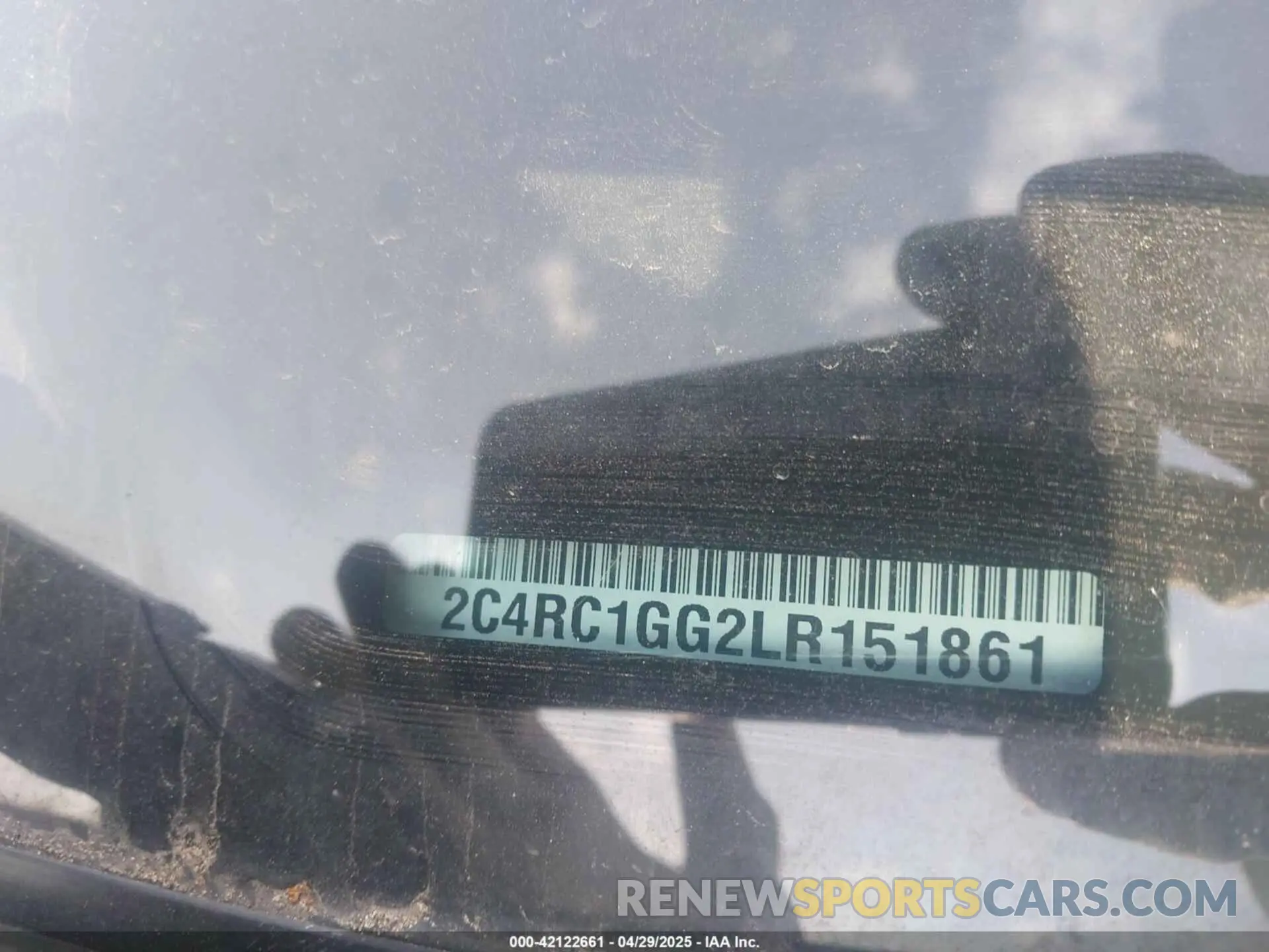 9 Photograph of a damaged car 2C4RC1GG2LR151861 CHRYSLER PACIFICA 2020