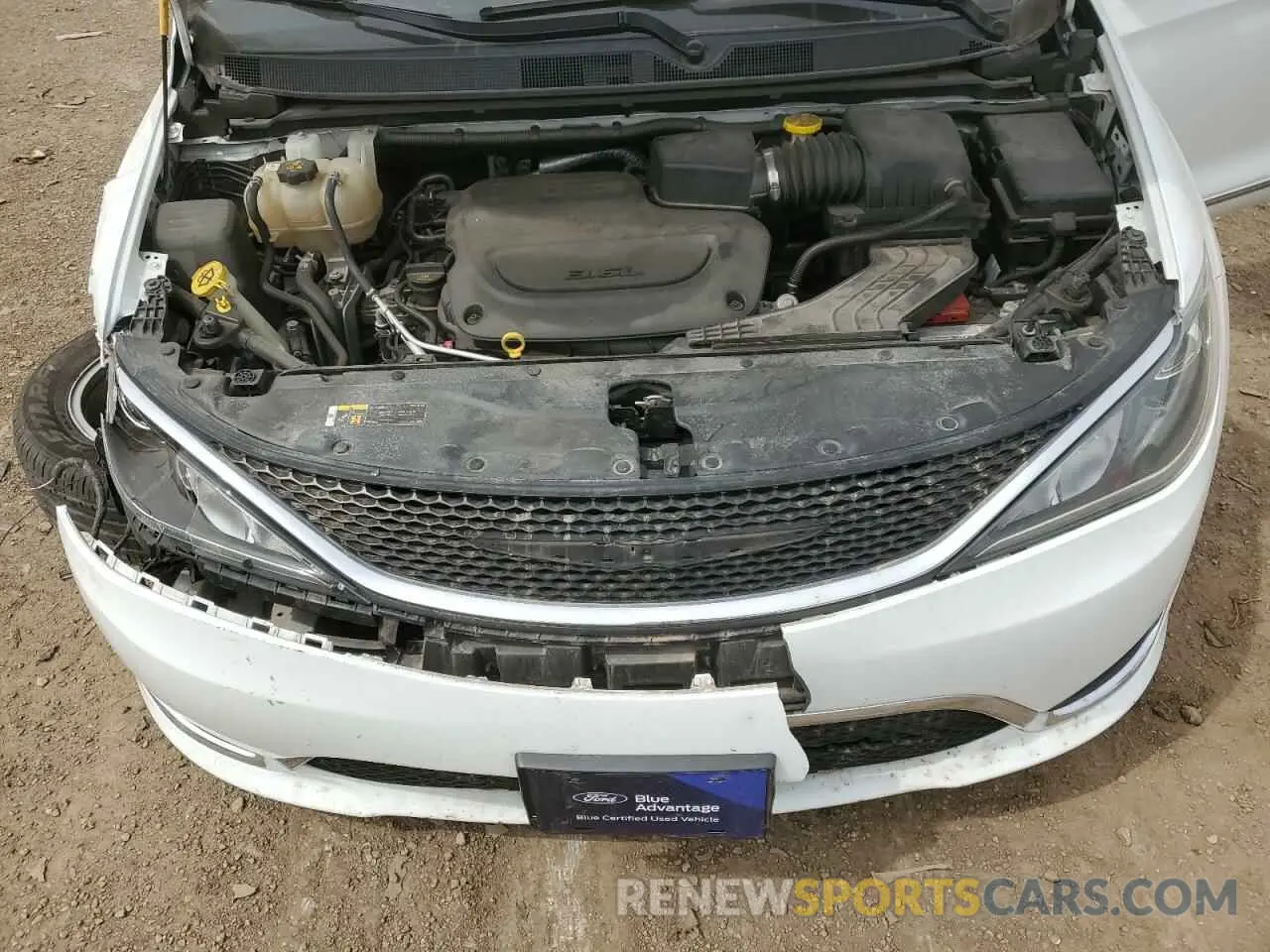 13 Photograph of a damaged car 2C4RC1GG2LR290324 CHRYSLER PACIFICA 2020