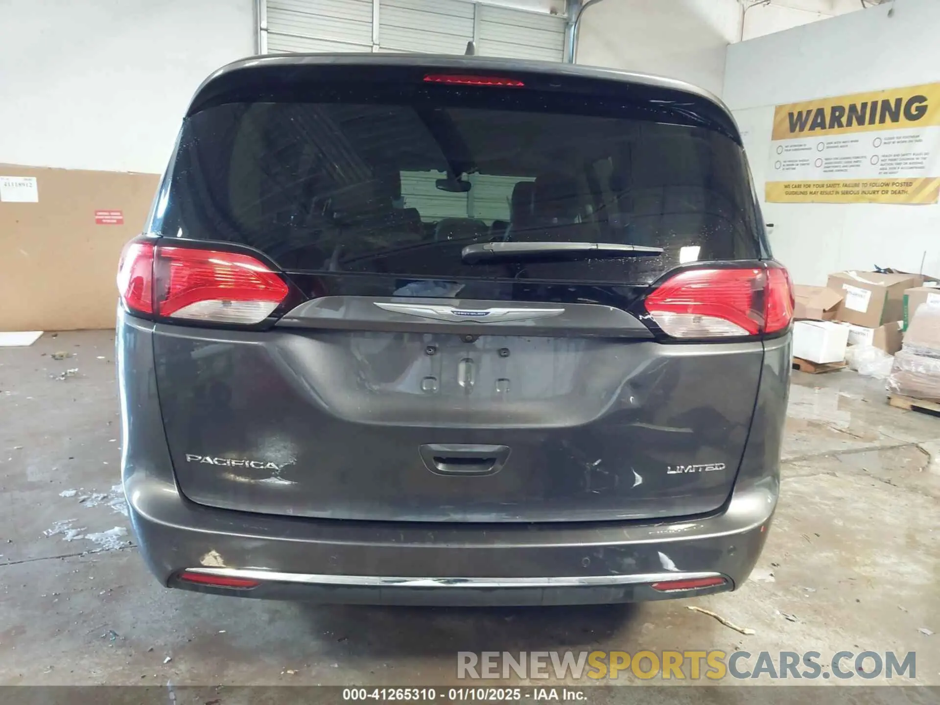 16 Photograph of a damaged car 2C4RC1GG3LR151349 CHRYSLER PACIFICA 2020