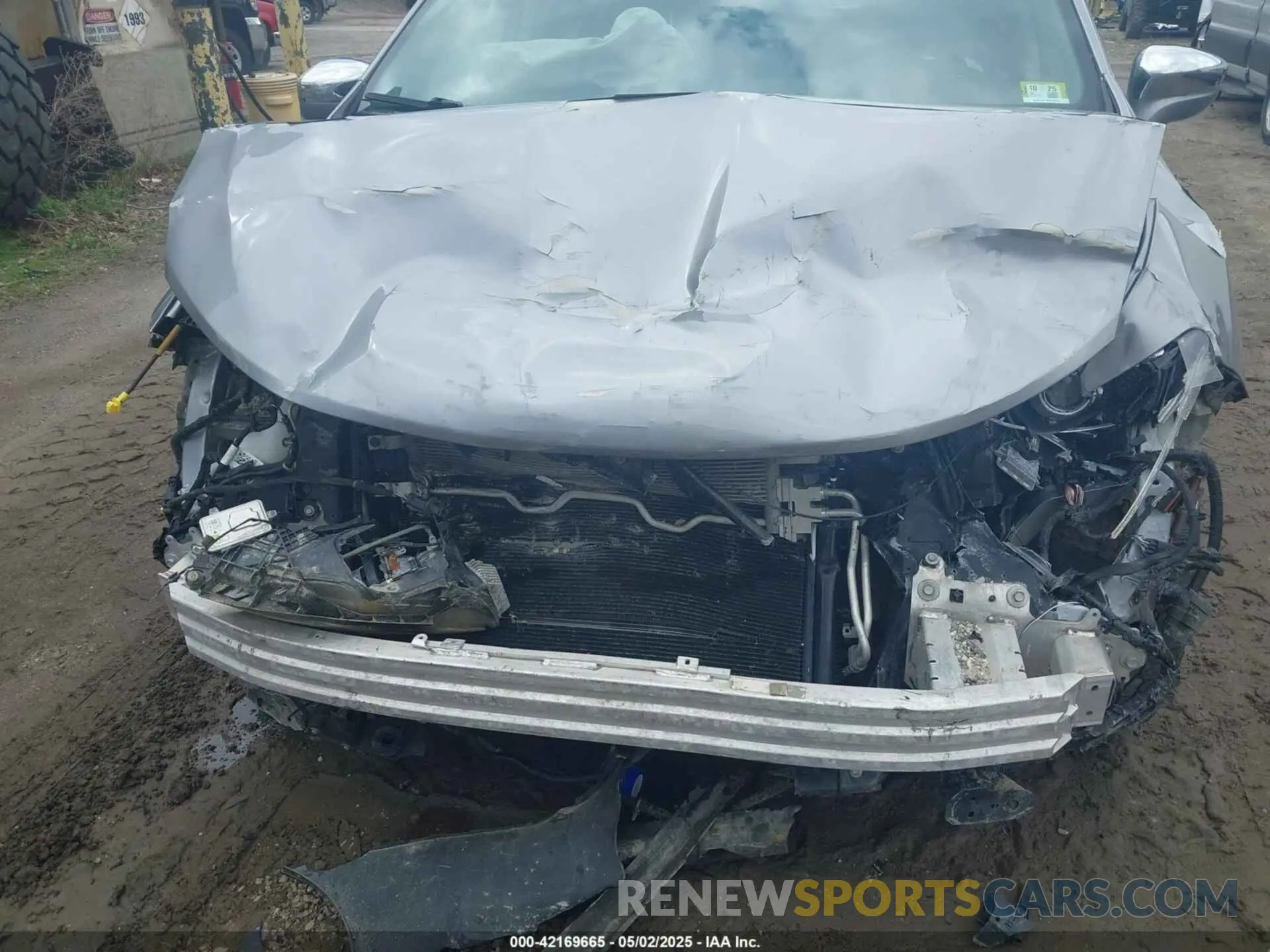 19 Photograph of a damaged car 2C4RC1GG3LR290249 CHRYSLER PACIFICA 2020