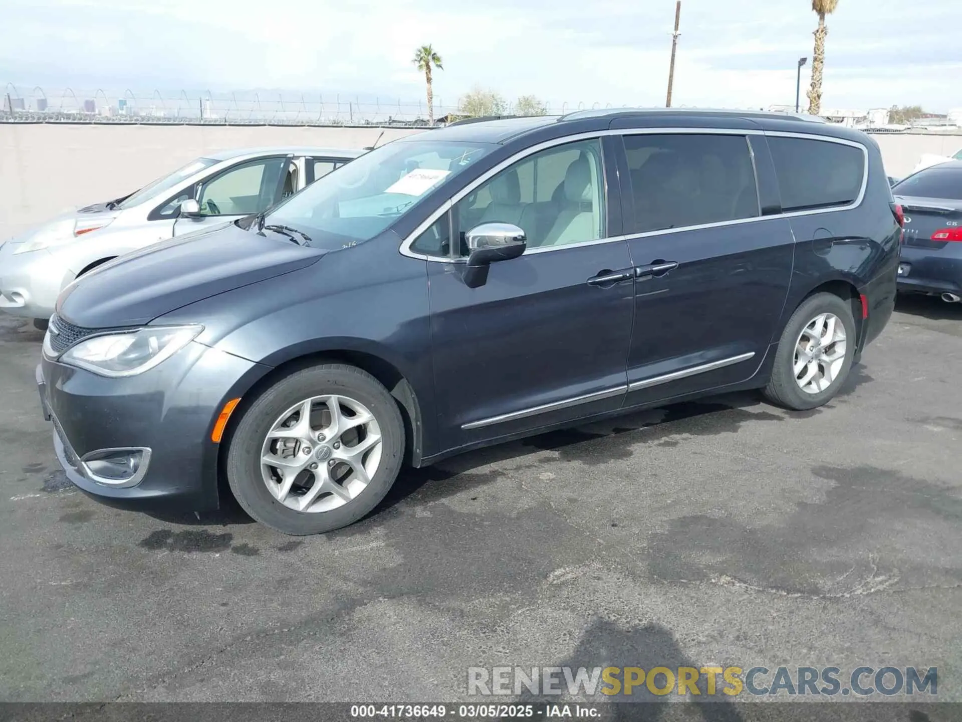 2 Photograph of a damaged car 2C4RC1GG4LR156463 CHRYSLER PACIFICA 2020