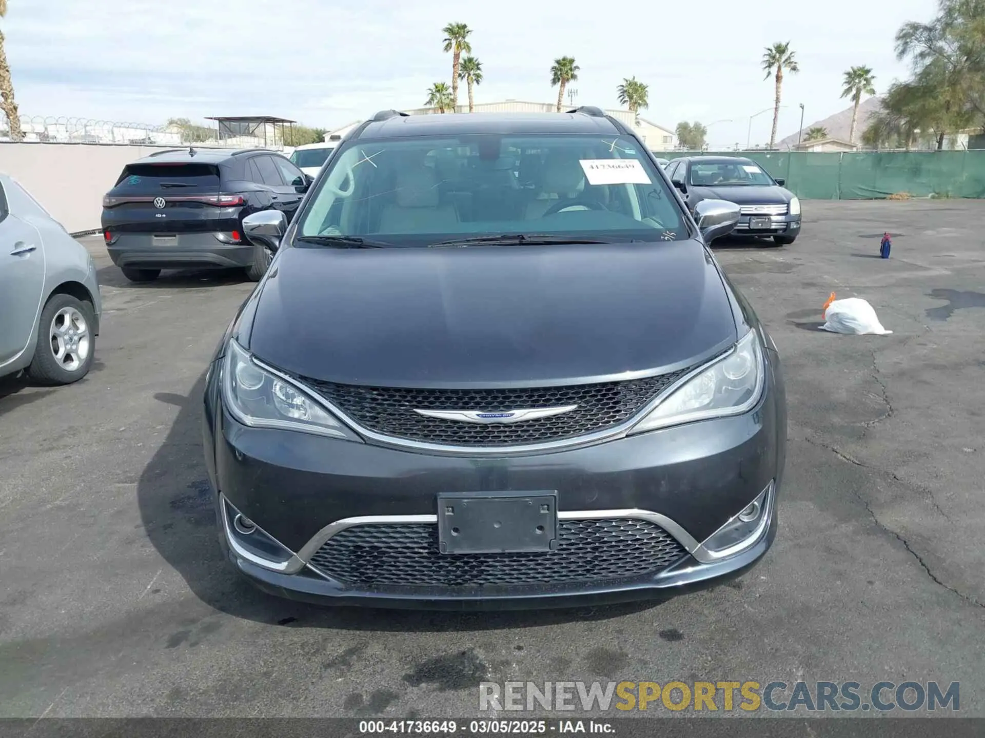 6 Photograph of a damaged car 2C4RC1GG4LR156463 CHRYSLER PACIFICA 2020