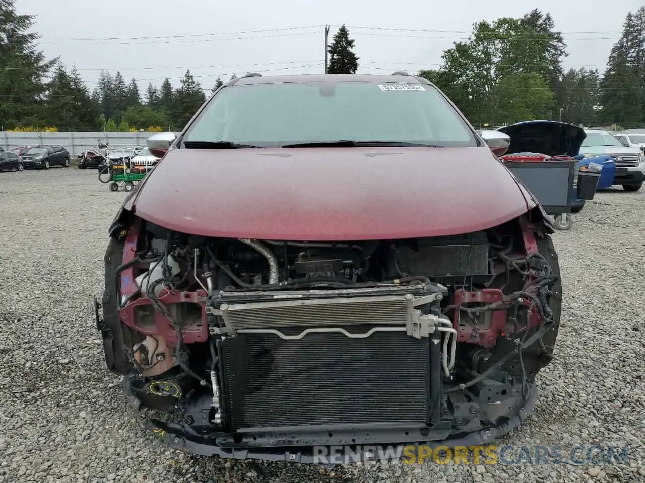 5 Photograph of a damaged car 2C4RC1GG4LR176003 CHRYSLER PACIFICA 2020