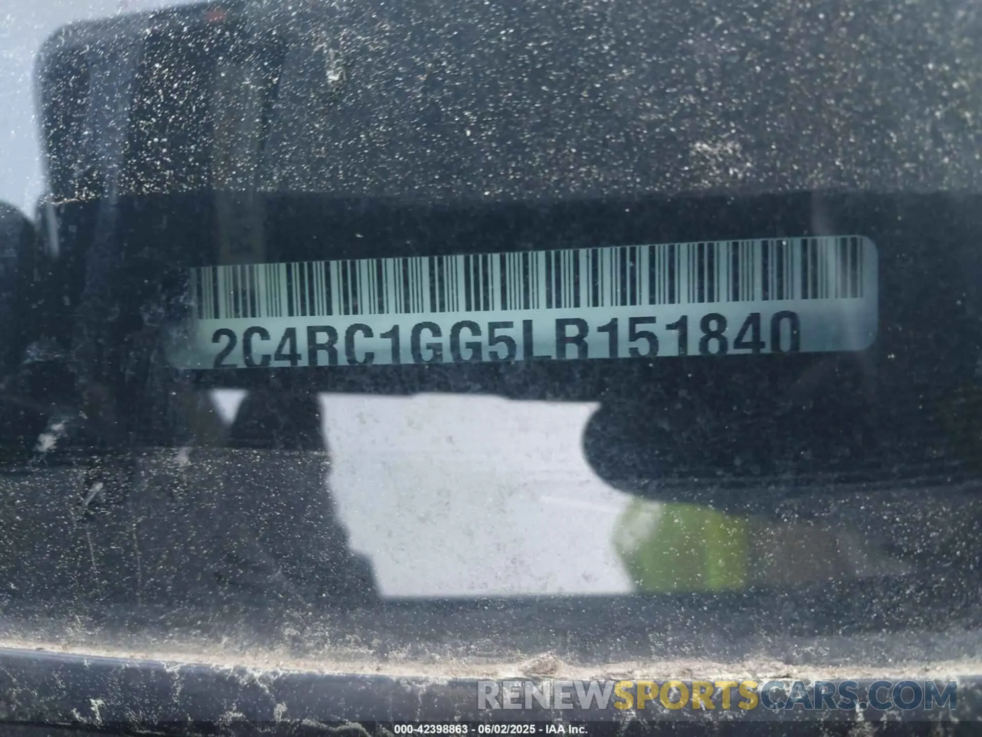 9 Photograph of a damaged car 2C4RC1GG5LR151840 CHRYSLER PACIFICA 2020