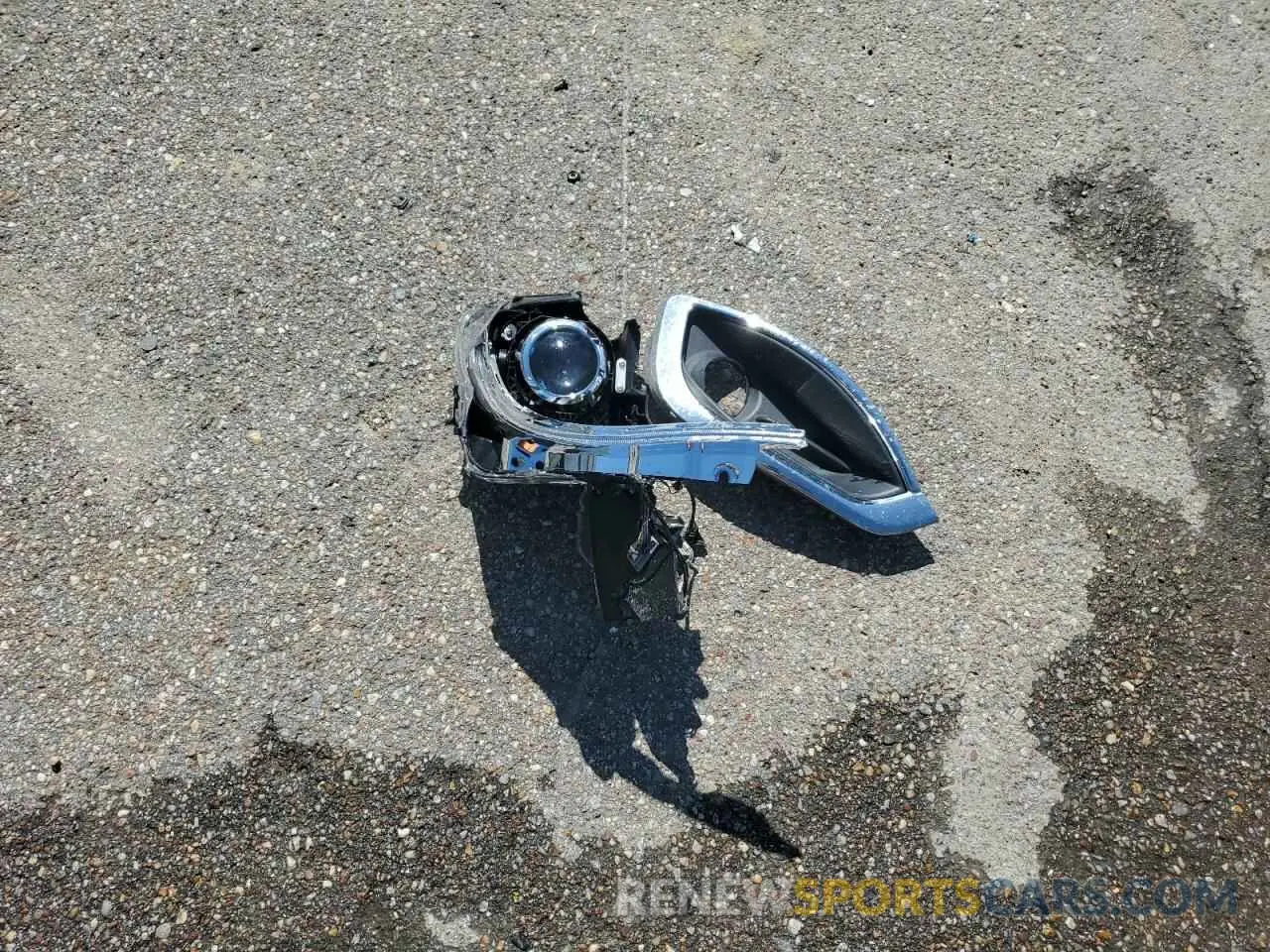 13 Photograph of a damaged car 2C4RC1GG5LR197636 CHRYSLER PACIFICA 2020