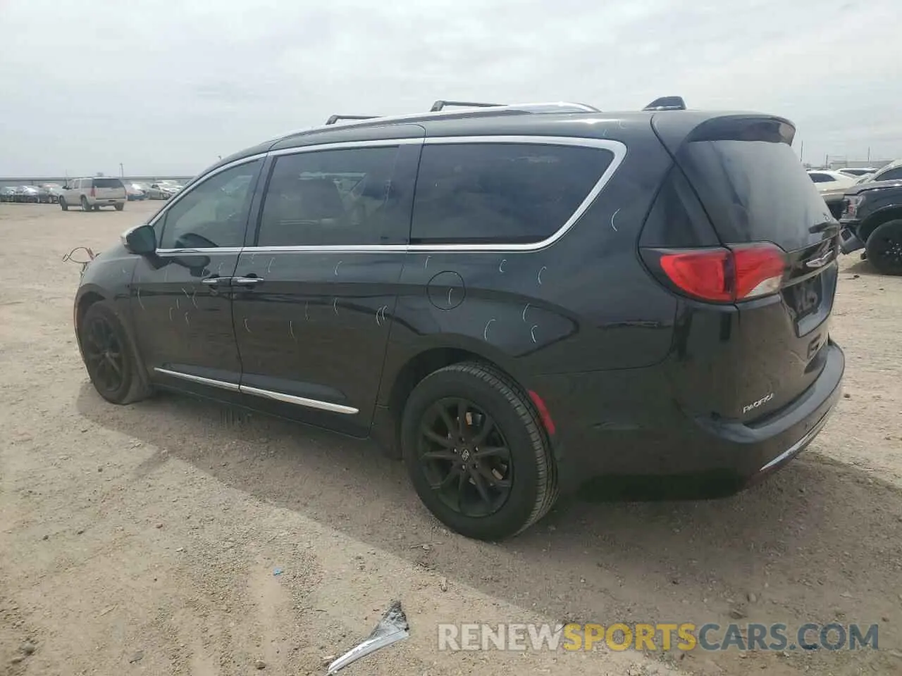 2 Photograph of a damaged car 2C4RC1GG6LR250036 CHRYSLER PACIFICA 2020