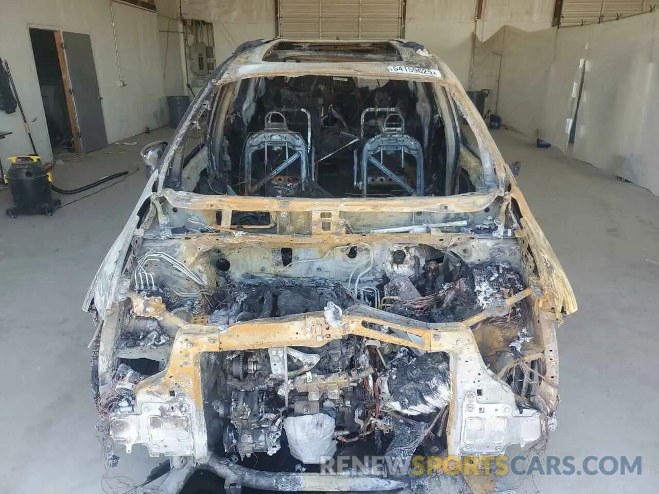 5 Photograph of a damaged car 2C4RC1GG7LR210466 CHRYSLER PACIFICA 2020
