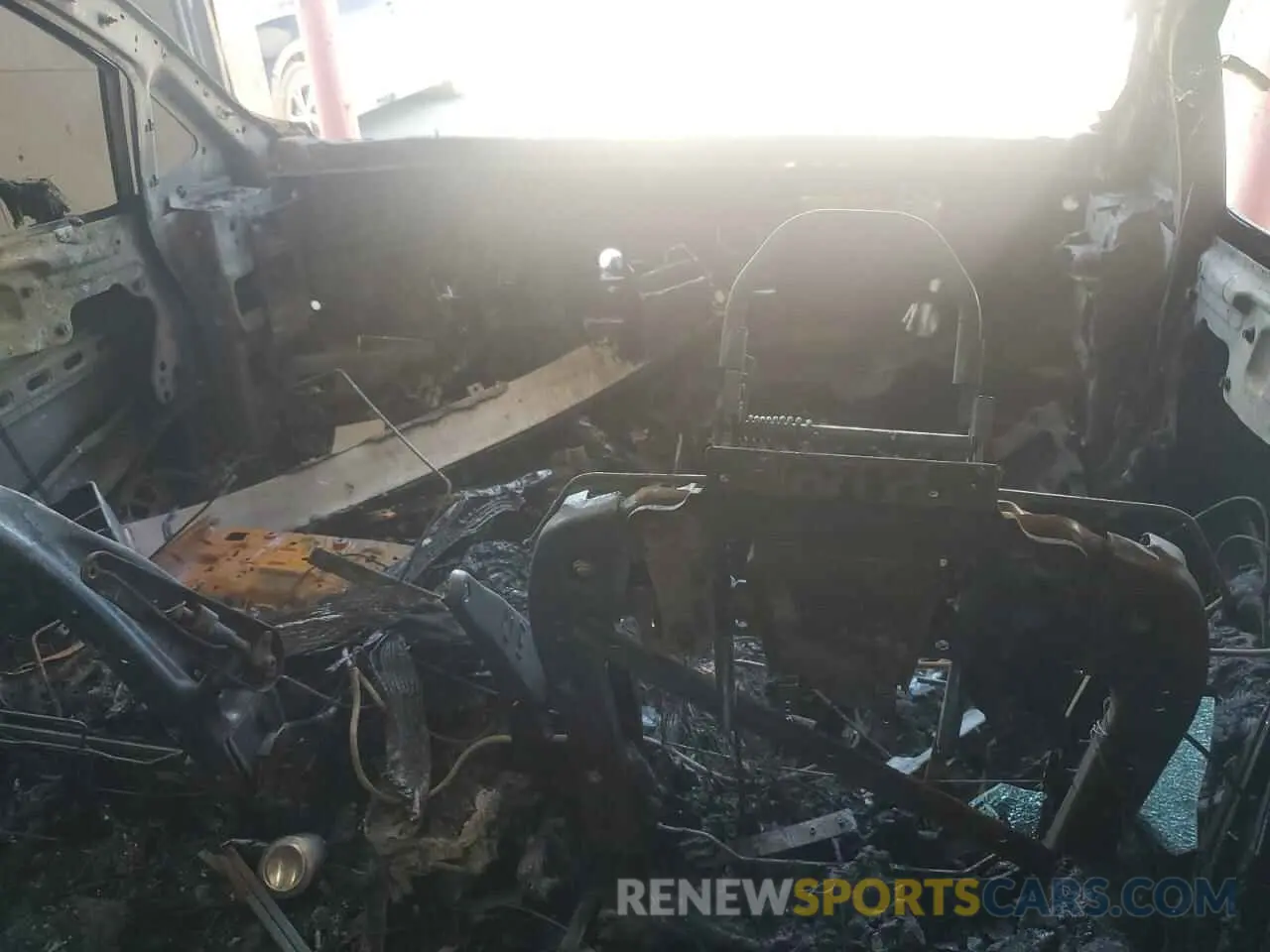 8 Photograph of a damaged car 2C4RC1GG7LR210466 CHRYSLER PACIFICA 2020