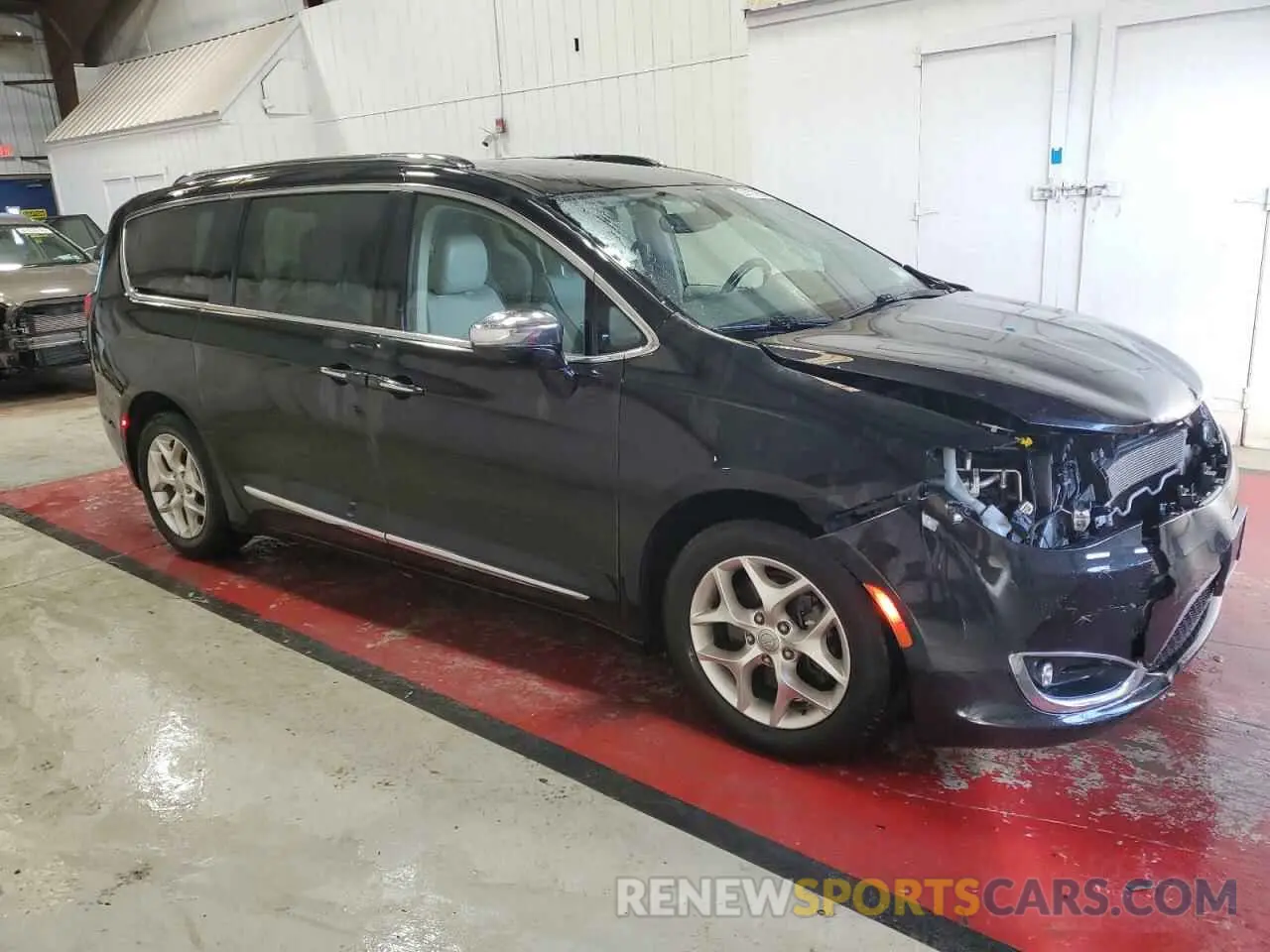 4 Photograph of a damaged car 2C4RC1GG8LR175906 CHRYSLER PACIFICA 2020