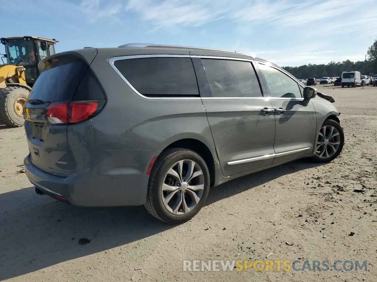 3 Photograph of a damaged car 2C4RC1GG9LR138931 CHRYSLER PACIFICA 2020