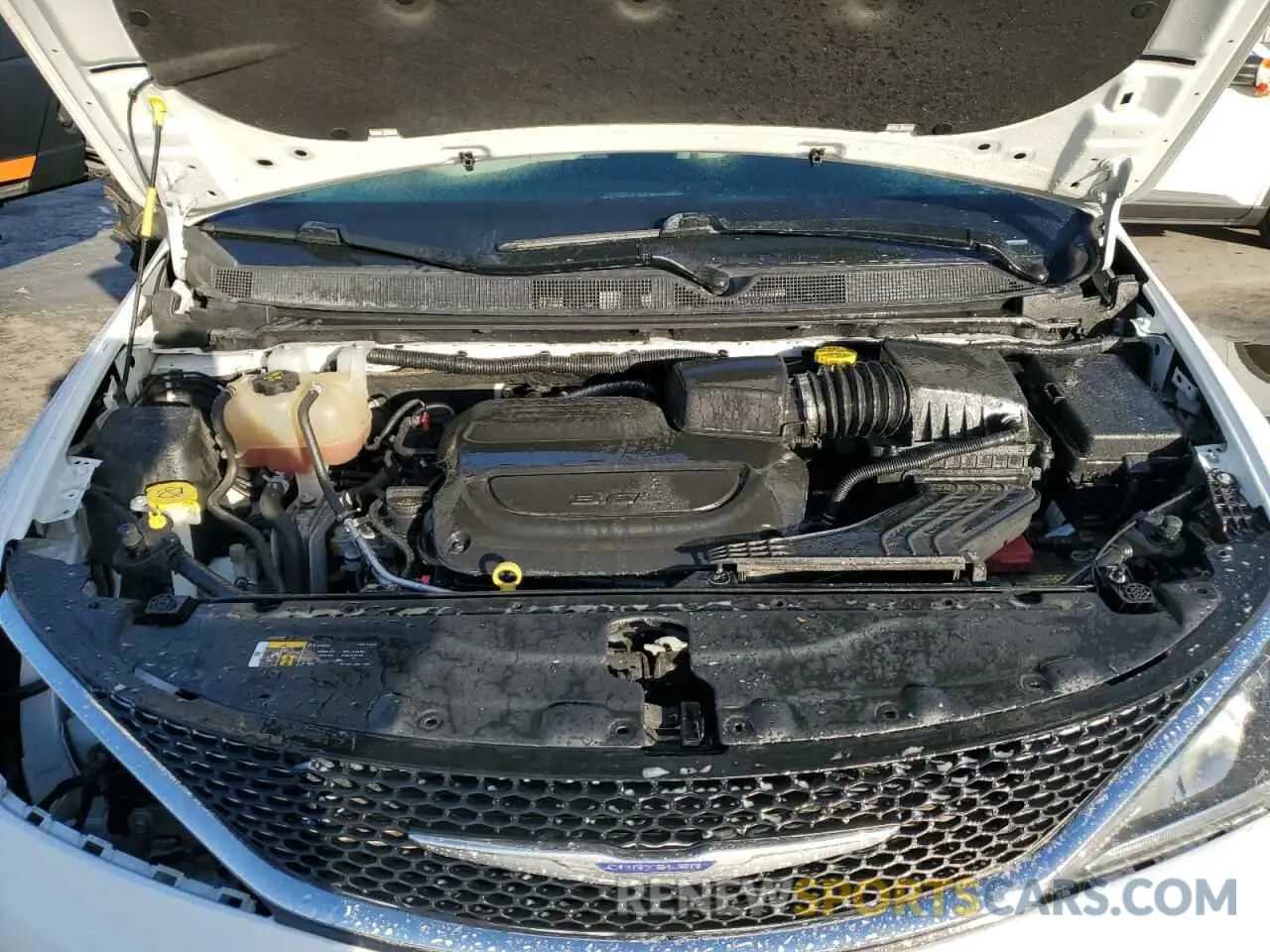 12 Photograph of a damaged car 2C4RC1GG9LR289428 CHRYSLER PACIFICA 2020