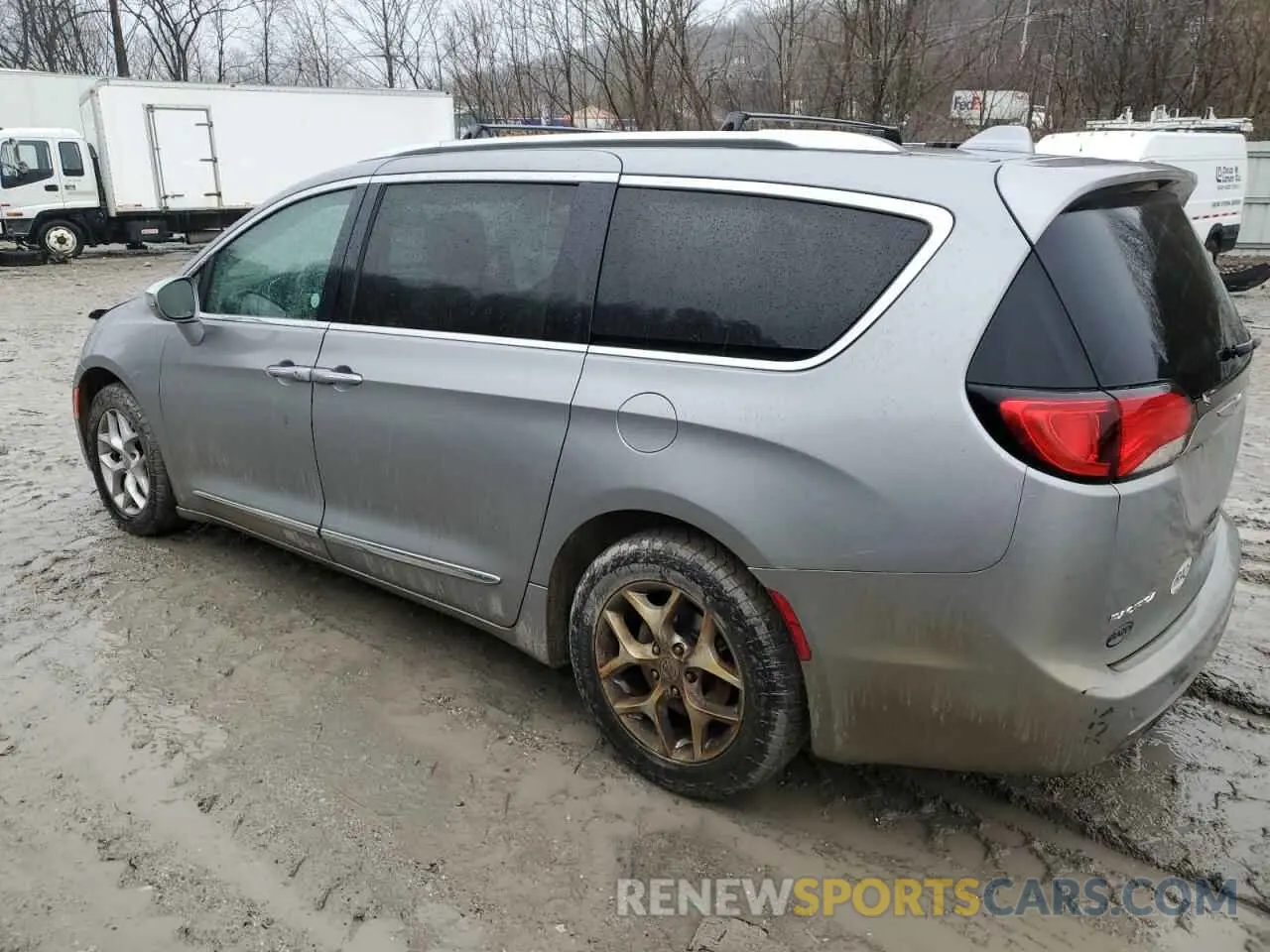 2 Photograph of a damaged car 2C4RC1GGXLR144222 CHRYSLER PACIFICA 2020