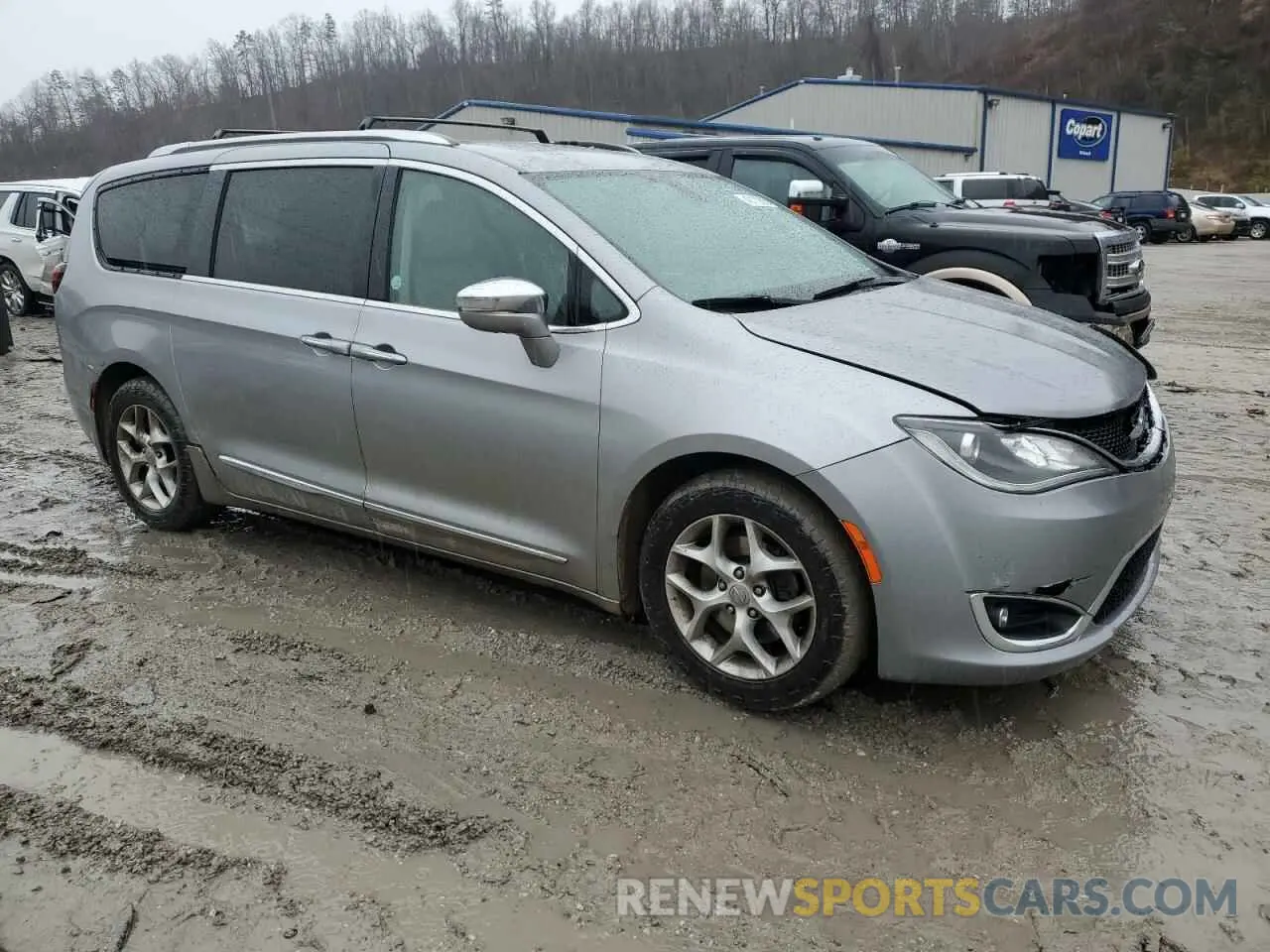 4 Photograph of a damaged car 2C4RC1GGXLR144222 CHRYSLER PACIFICA 2020