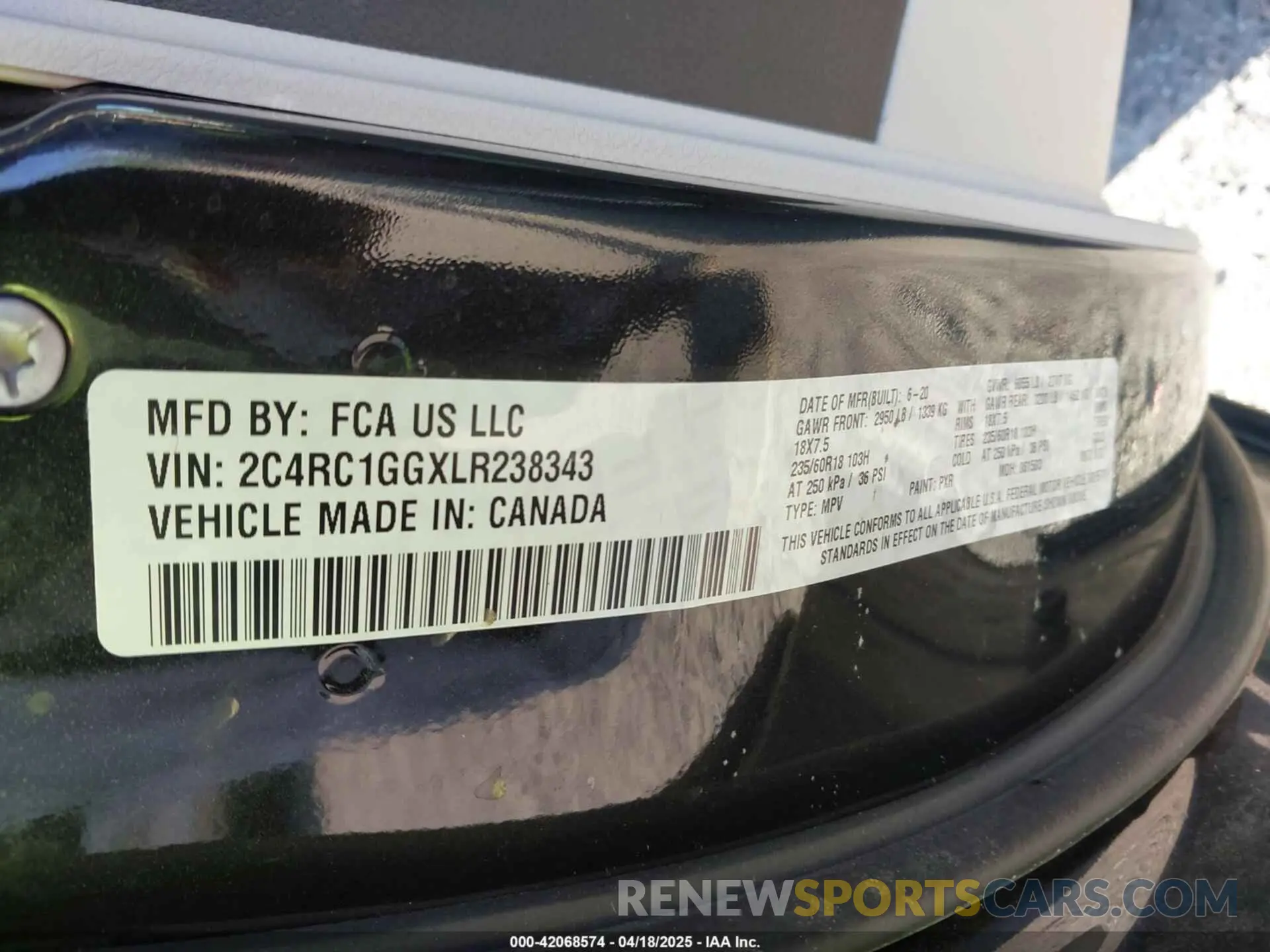 9 Photograph of a damaged car 2C4RC1GGXLR238343 CHRYSLER PACIFICA 2020