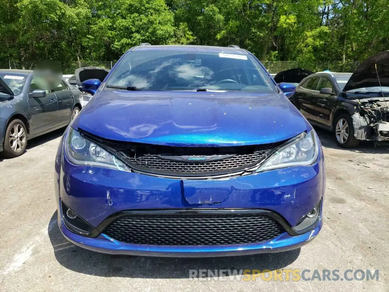 5 Photograph of a damaged car 2C4RC1L79LR288172 CHRYSLER PACIFICA 2020