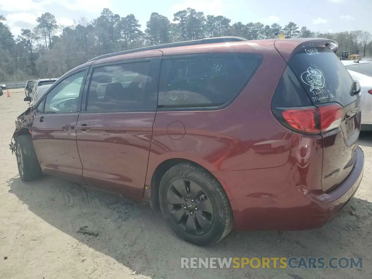 2 Photograph of a damaged car 2C4RC1N75LR267378 CHRYSLER PACIFICA 2020