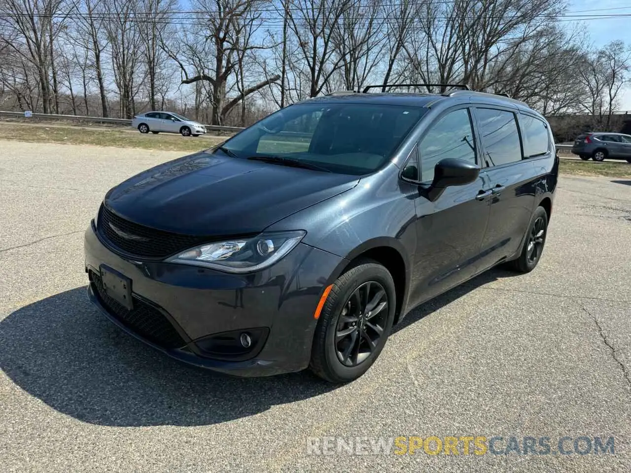 2 Photograph of a damaged car 2C4RC3BG0LR270771 CHRYSLER PACIFICA 2020