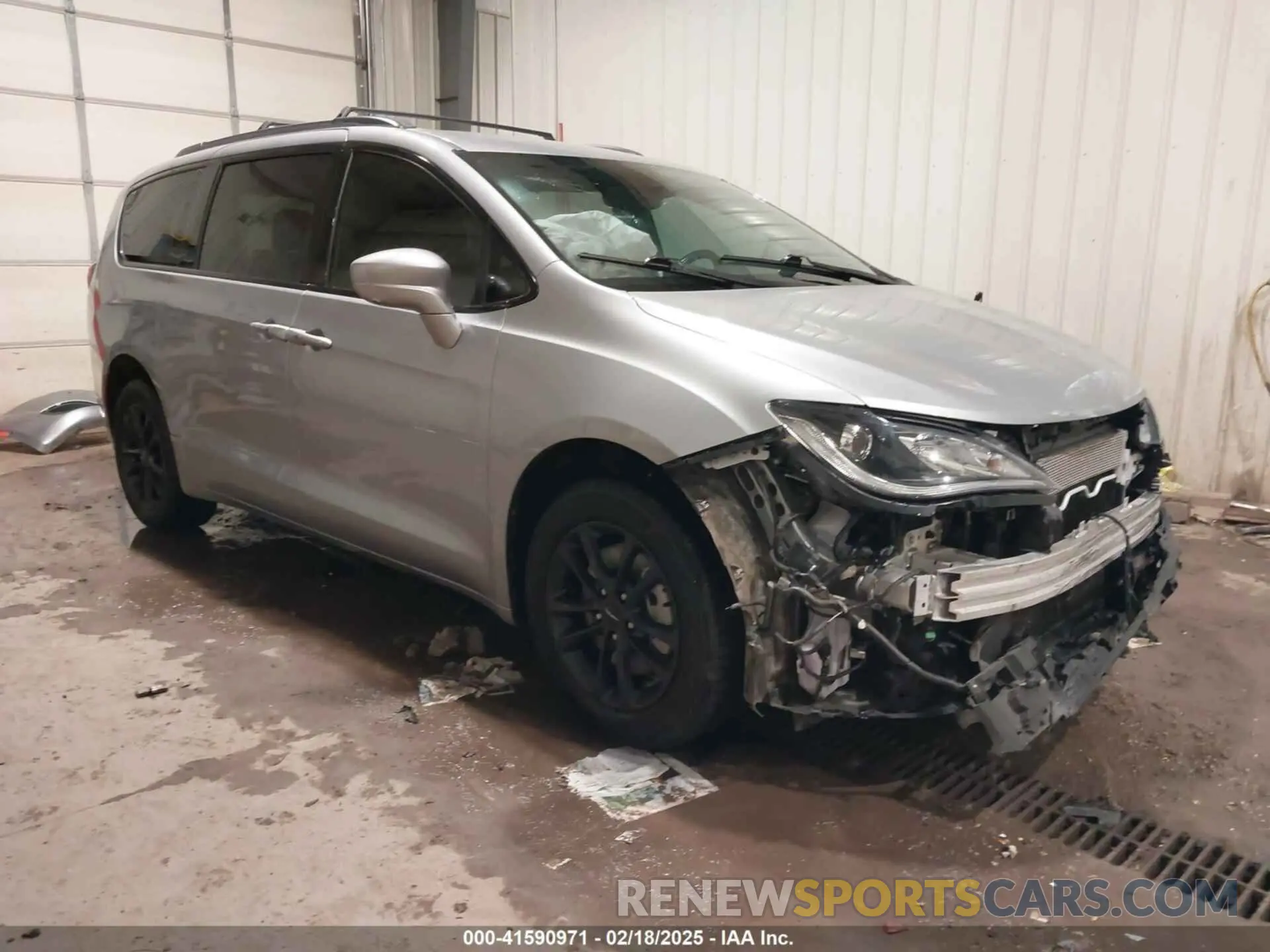 1 Photograph of a damaged car 2C4RC3BG4LR263659 CHRYSLER PACIFICA 2020