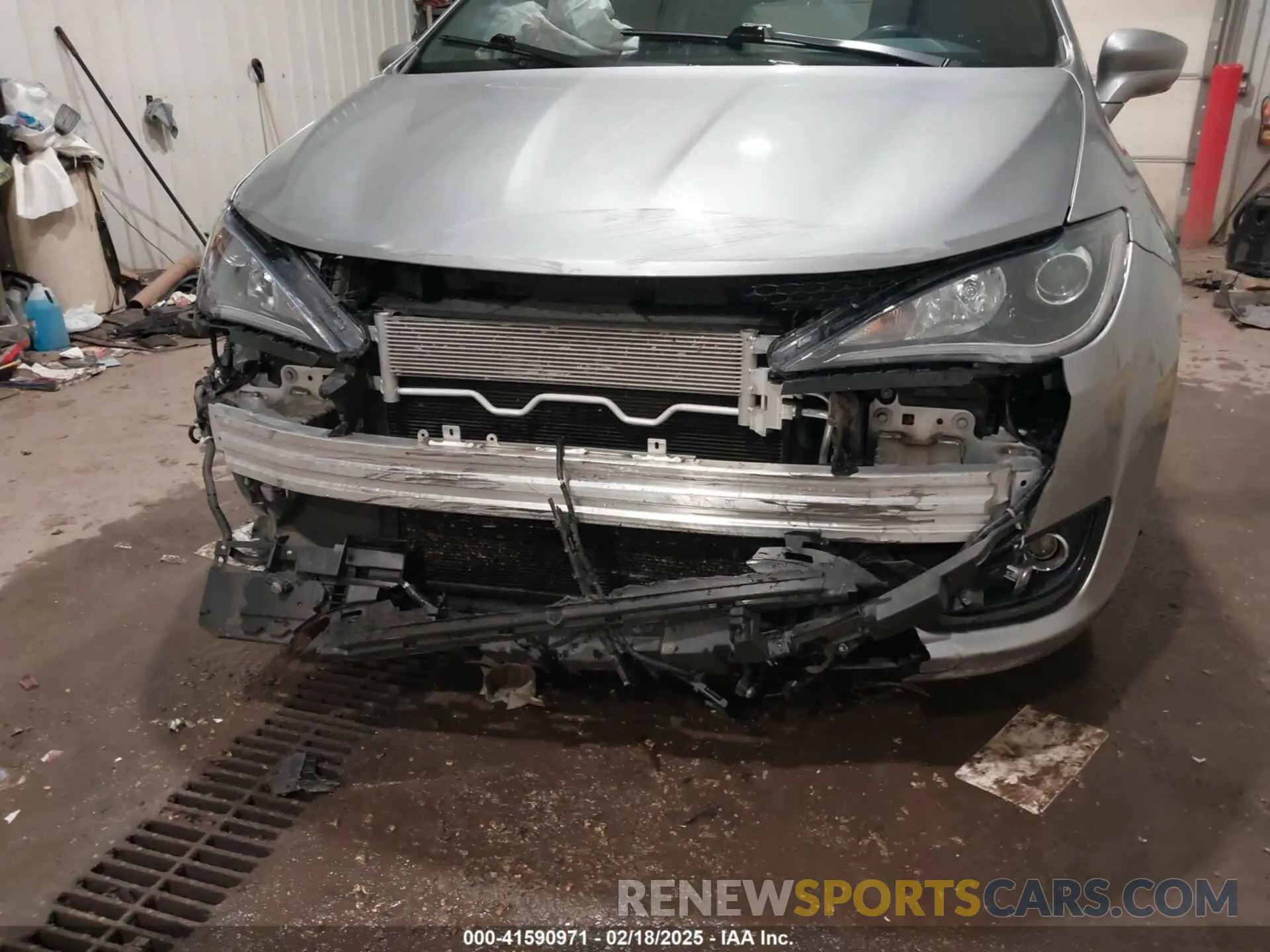6 Photograph of a damaged car 2C4RC3BG4LR263659 CHRYSLER PACIFICA 2020