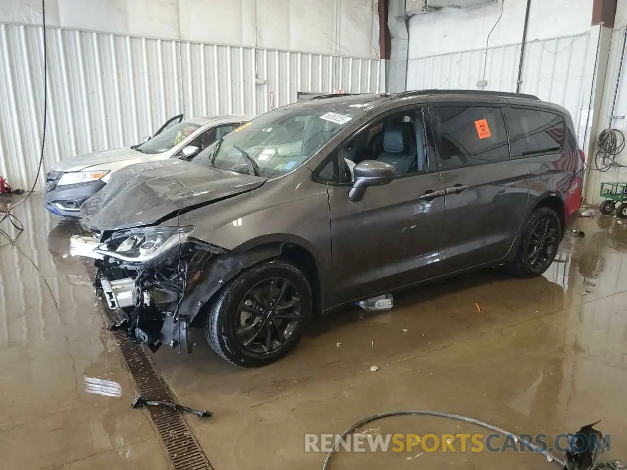 1 Photograph of a damaged car 2C4RC3BG4LR263807 CHRYSLER PACIFICA 2020