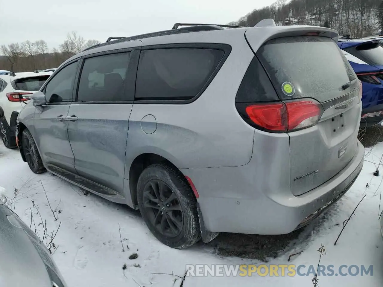 2 Photograph of a damaged car 2C4RC3BG7LR289222 CHRYSLER PACIFICA 2020