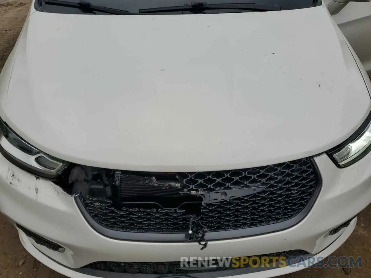 12 Photograph of a damaged car 2C4RC1BG1MR593703 CHRYSLER PACIFICA 2021