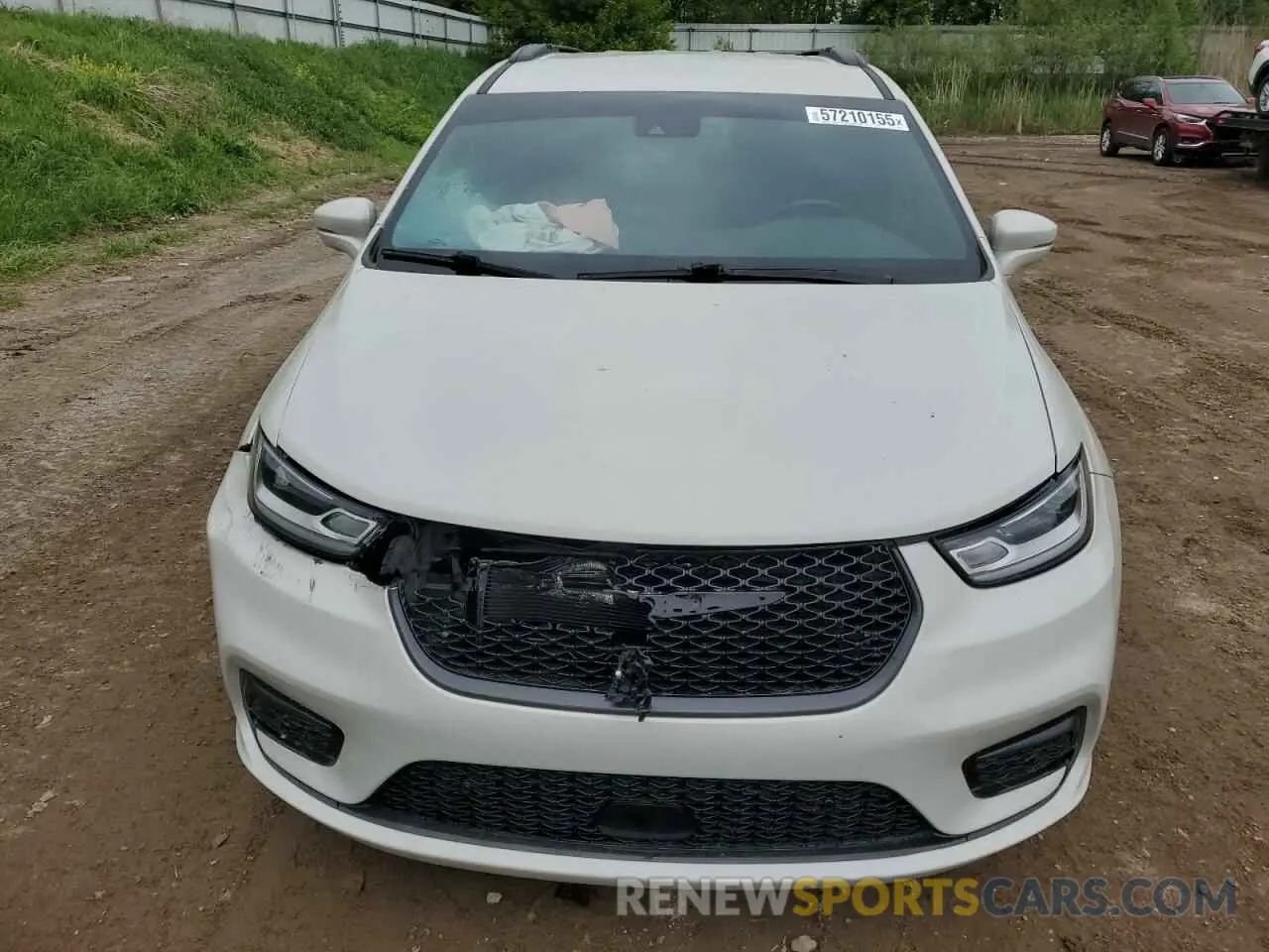 5 Photograph of a damaged car 2C4RC1BG1MR593703 CHRYSLER PACIFICA 2021