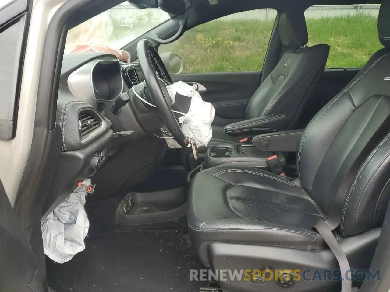 7 Photograph of a damaged car 2C4RC1BG1MR593703 CHRYSLER PACIFICA 2021