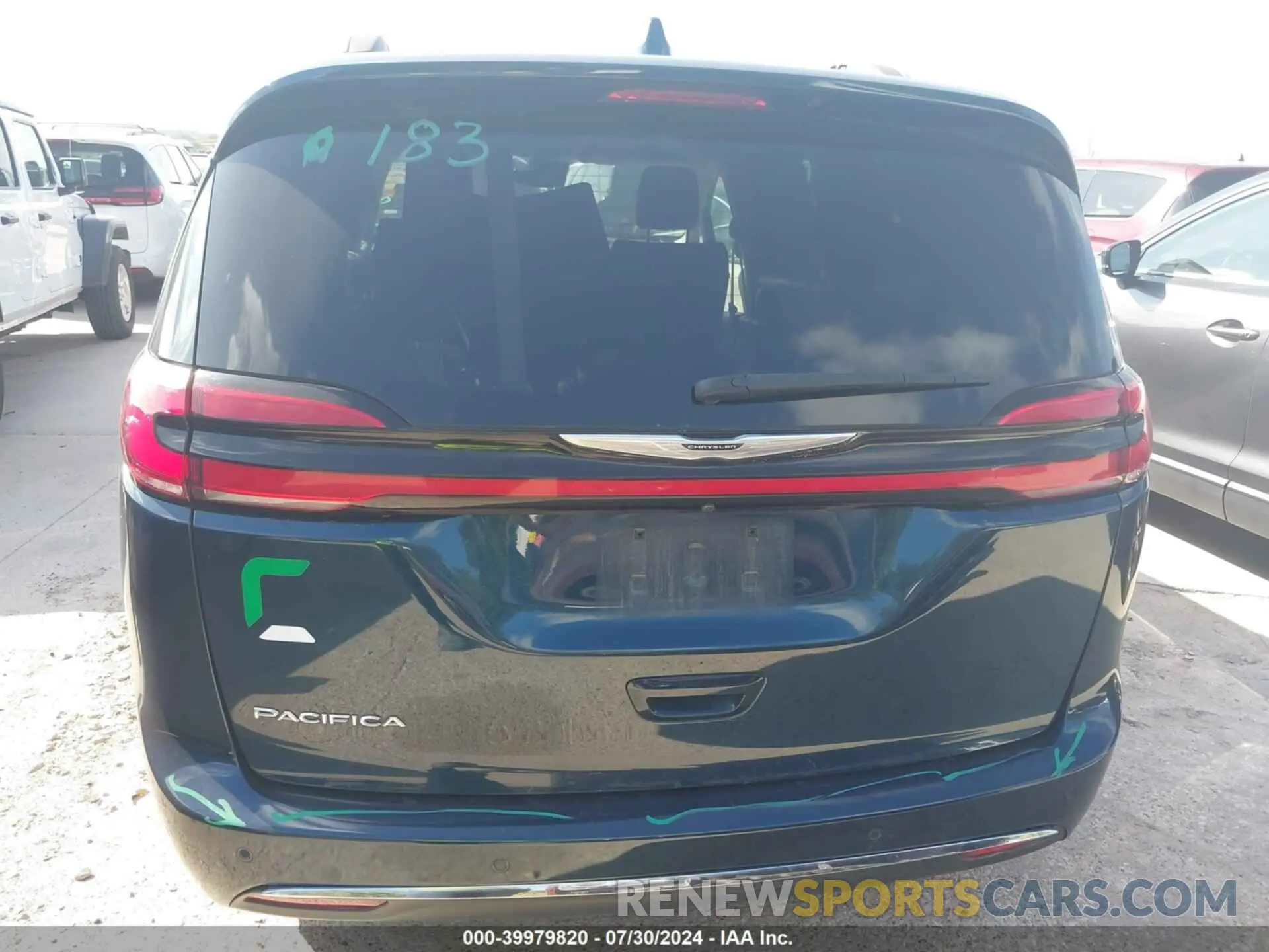 16 Photograph of a damaged car 2C4RC1BG1MR598206 CHRYSLER PACIFICA 2021