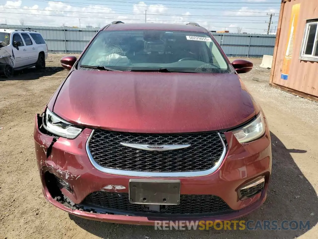 5 Photograph of a damaged car 2C4RC1BG3MR528173 CHRYSLER PACIFICA 2021