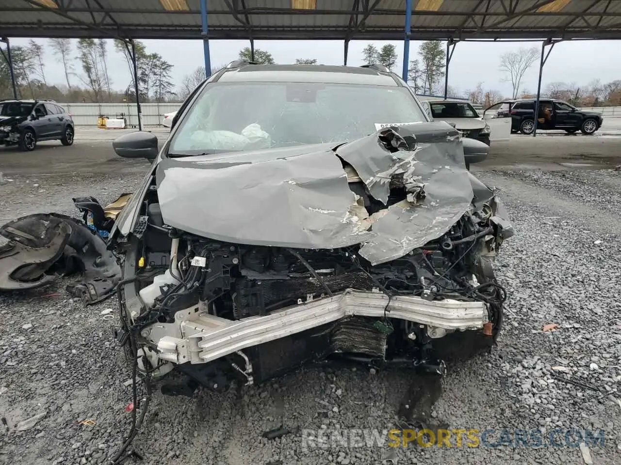 5 Photograph of a damaged car 2C4RC1BG3MR538556 CHRYSLER PACIFICA 2021