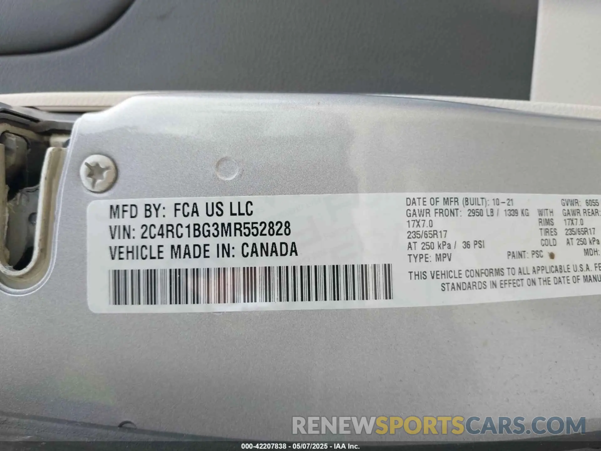 9 Photograph of a damaged car 2C4RC1BG3MR552828 CHRYSLER PACIFICA 2021