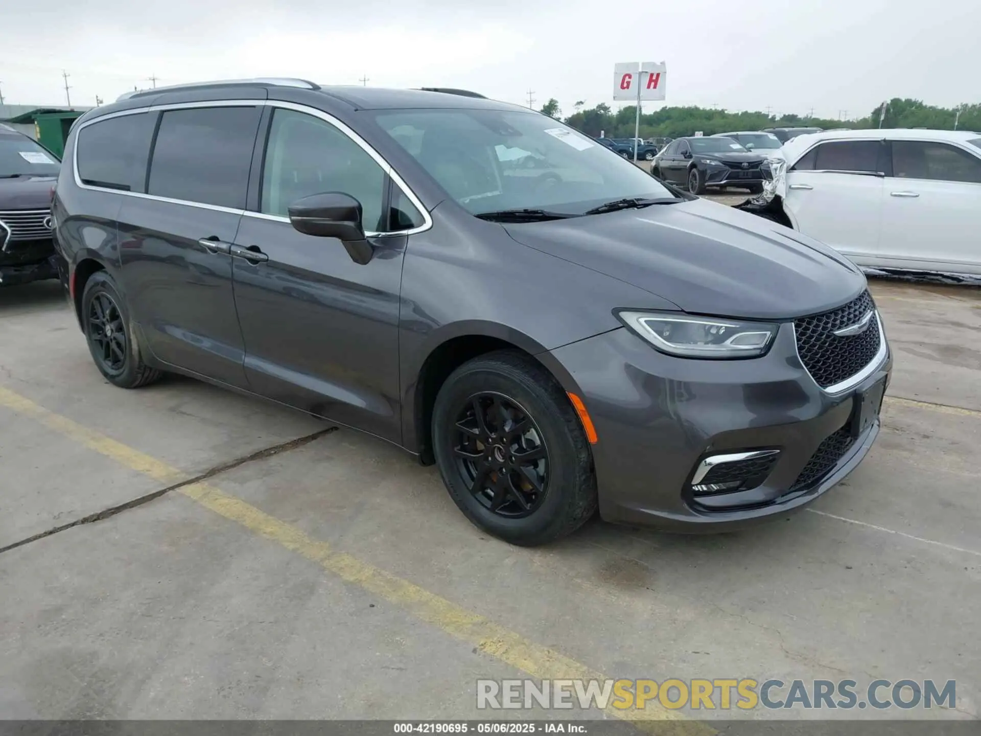 1 Photograph of a damaged car 2C4RC1BG3MR574439 CHRYSLER PACIFICA 2021
