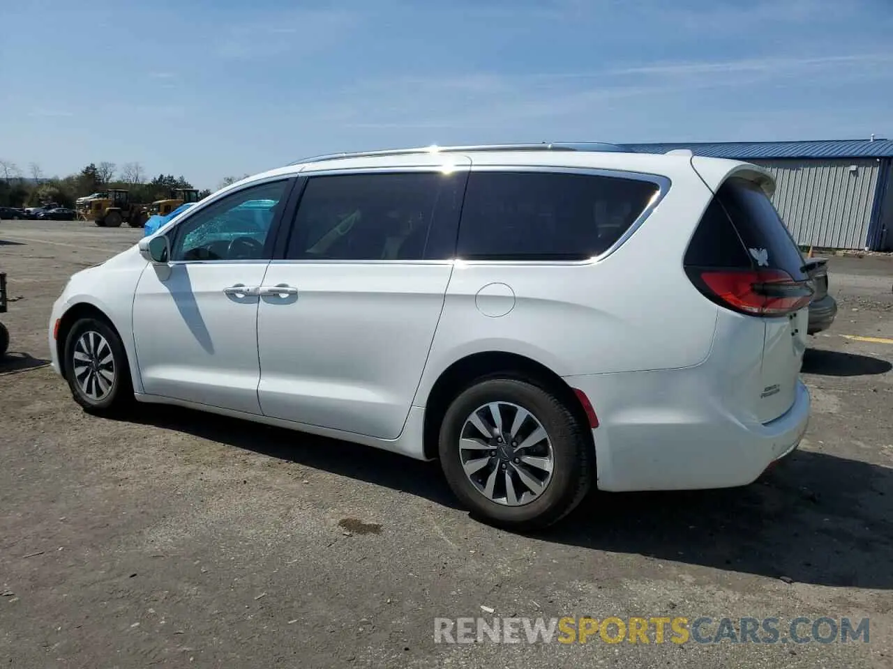 2 Photograph of a damaged car 2C4RC1BG4MR515657 CHRYSLER PACIFICA 2021