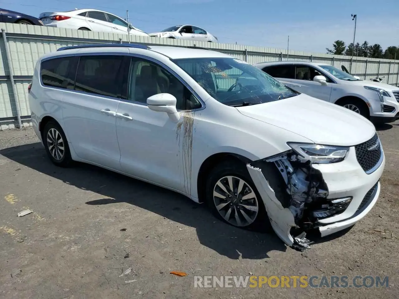 4 Photograph of a damaged car 2C4RC1BG4MR515657 CHRYSLER PACIFICA 2021