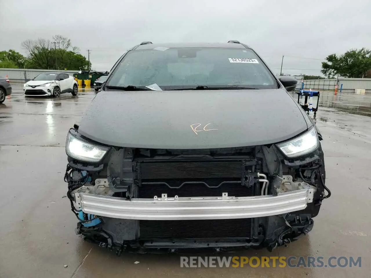 5 Photograph of a damaged car 2C4RC1BG4MR550182 CHRYSLER PACIFICA 2021