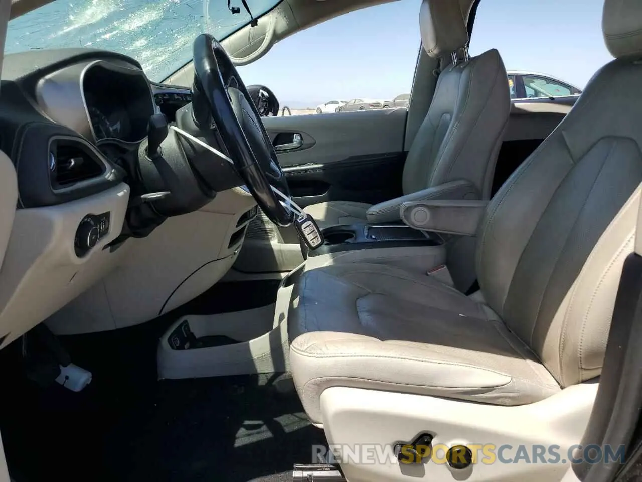 7 Photograph of a damaged car 2C4RC1BG5MR527753 CHRYSLER PACIFICA 2021