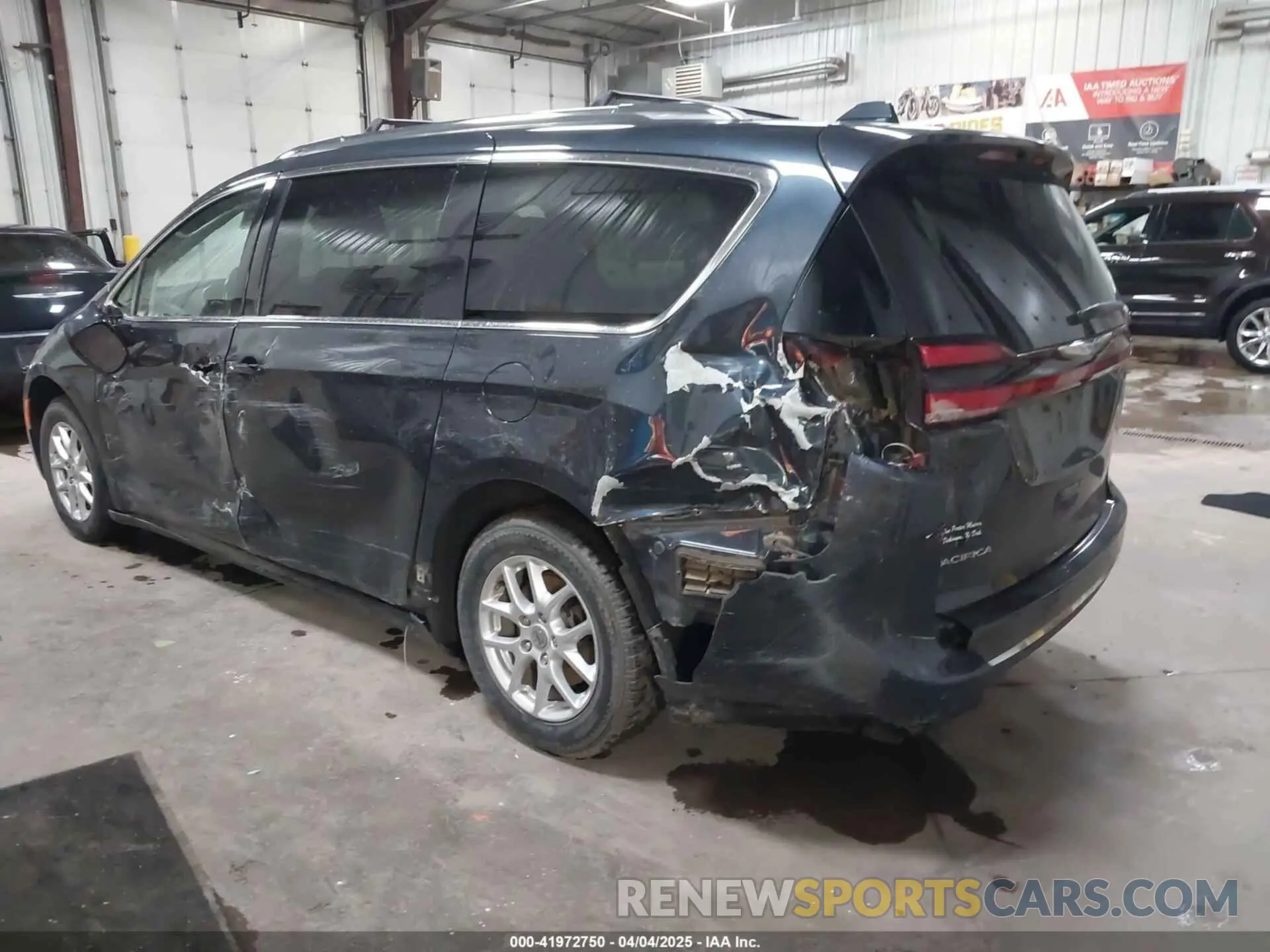 3 Photograph of a damaged car 2C4RC1BG5MR588987 CHRYSLER PACIFICA 2021